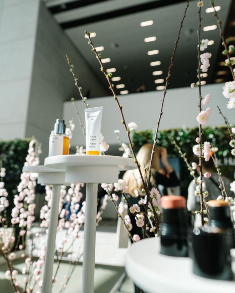 The Art of Beauty & Health: Dr. Hauschka brachte den Heilpflanzengarten nach Düsseldorf - 3